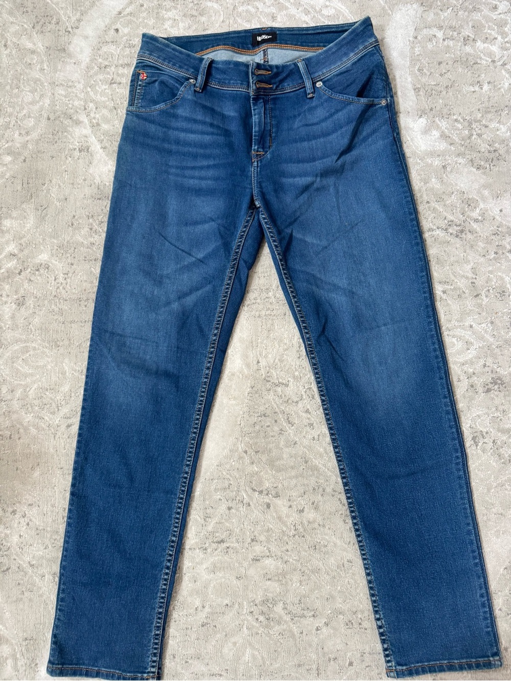 Hudson Jeans Women’s Slim Straight Blue Denim. Style: Collin Skinny